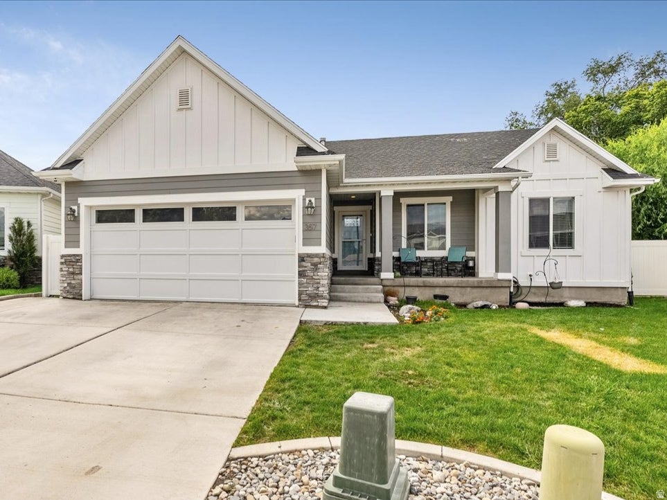 Photo of 357 N WALNUT CT, American Fork, UT 84003 (MLS # 2182566)