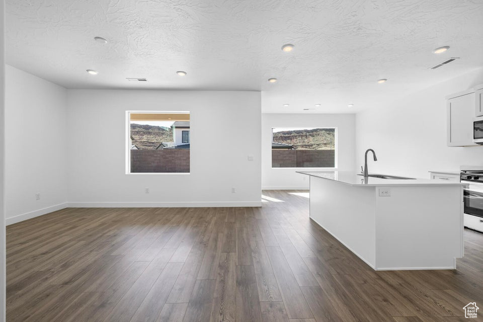 LONG VALLEY - Residential