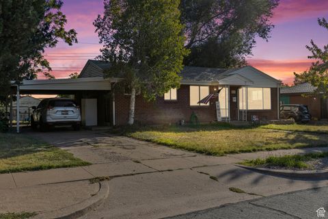 Tiny photo for 169 W 400 N, Clearfield, UT 84015 (MLS # 2115064)