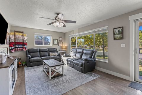 Tiny photo for 169 W 400 N, Clearfield, UT 84015 (MLS # 2115064)