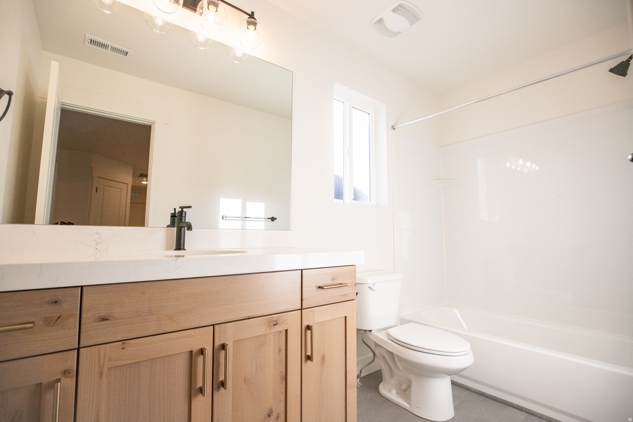 SALEM FIELDS - Residential