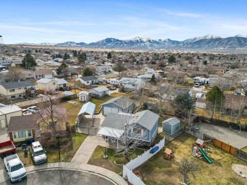 Tiny photo for 4036 S POWDER VIEW CIR, West Valley City, UT 84128 (MLS # 2139593)