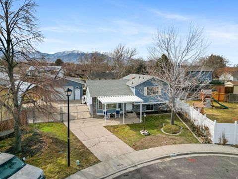 Tiny photo for 4036 S POWDER VIEW CIR, West Valley City, UT 84128 (MLS # 2139593)