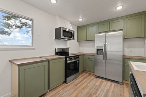 Tiny photo for 596 S 1500 E, Provo, UT 84606 (MLS # 2151310)