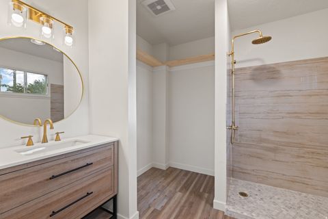 Tiny photo for 596 S 1500 E, Provo, UT 84606 (MLS # 2151310)