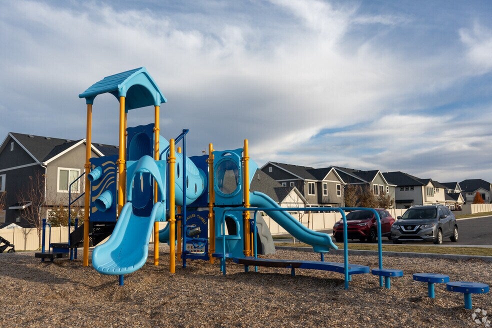 Photo of 4604 W WILSON PEAK LN, Herriman, UT 84096 (MLS # 2172099)