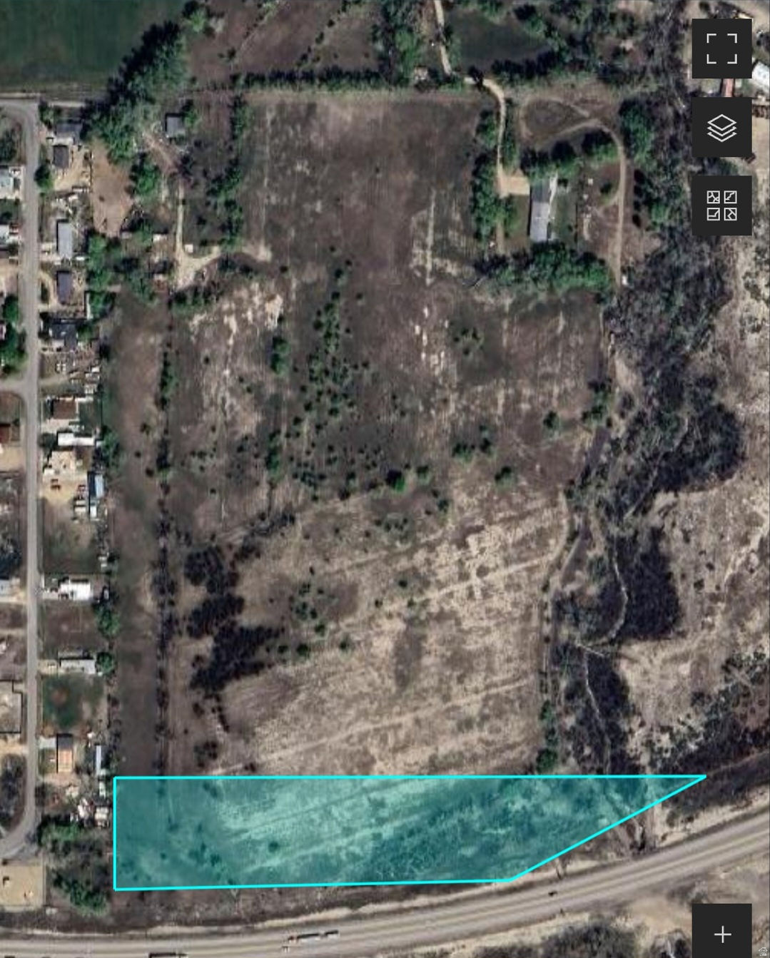 Main image without alt text