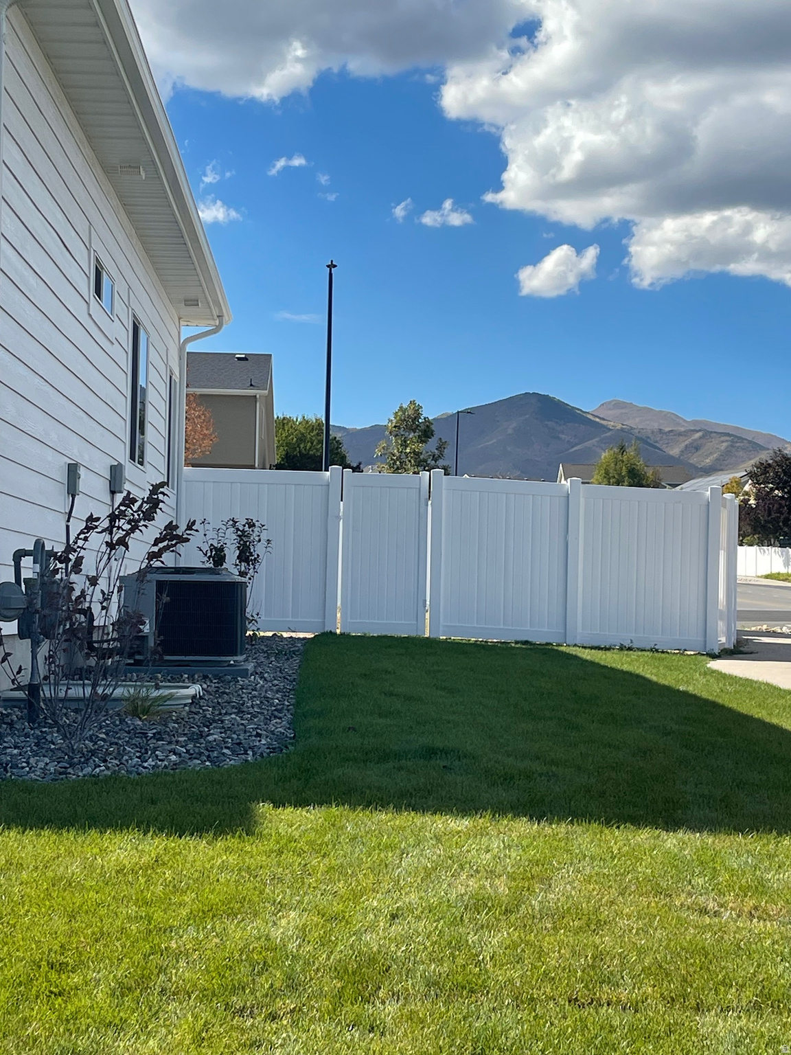 FALL OAKS - Residential