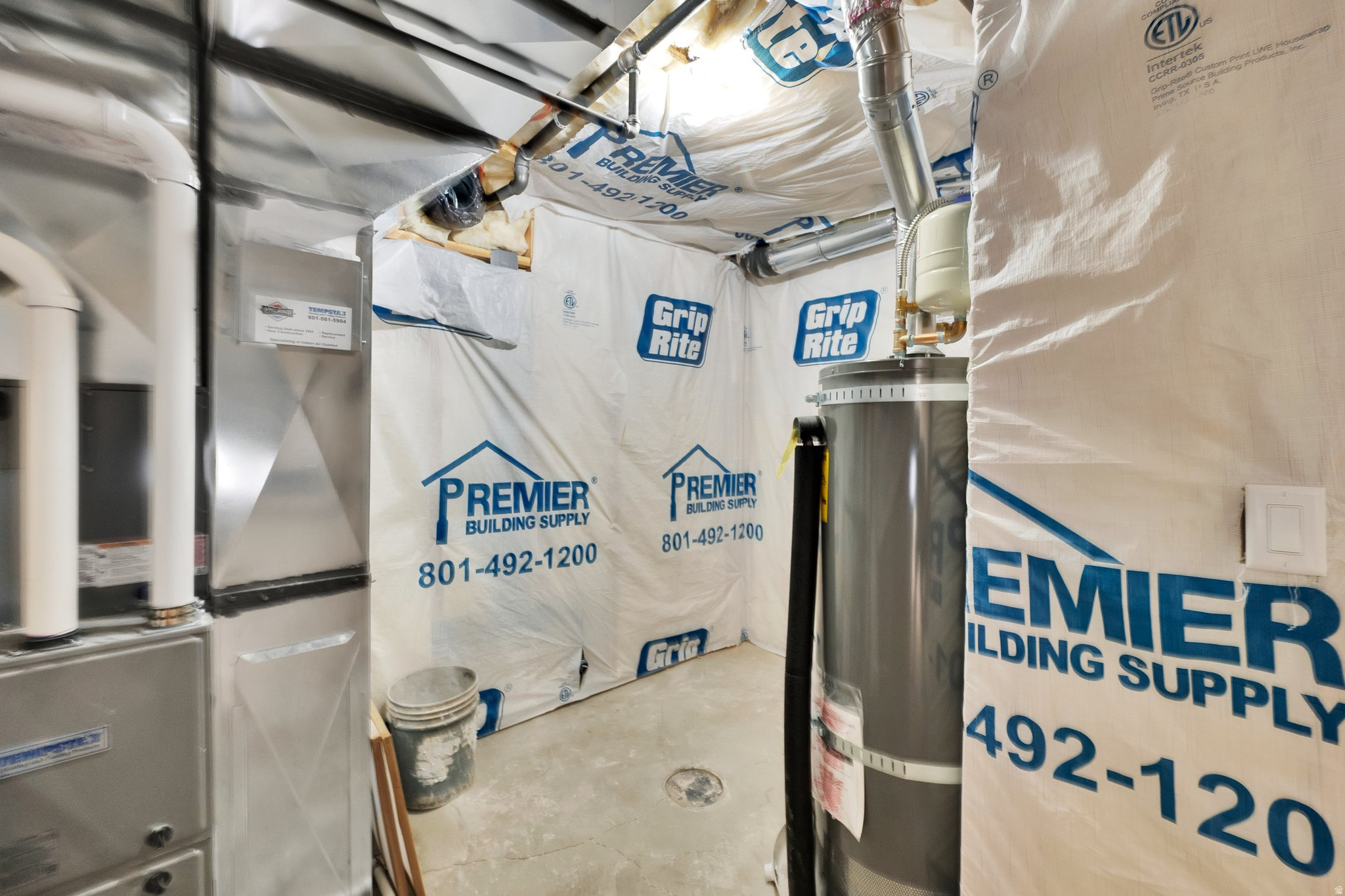 FALL OAKS - Residential