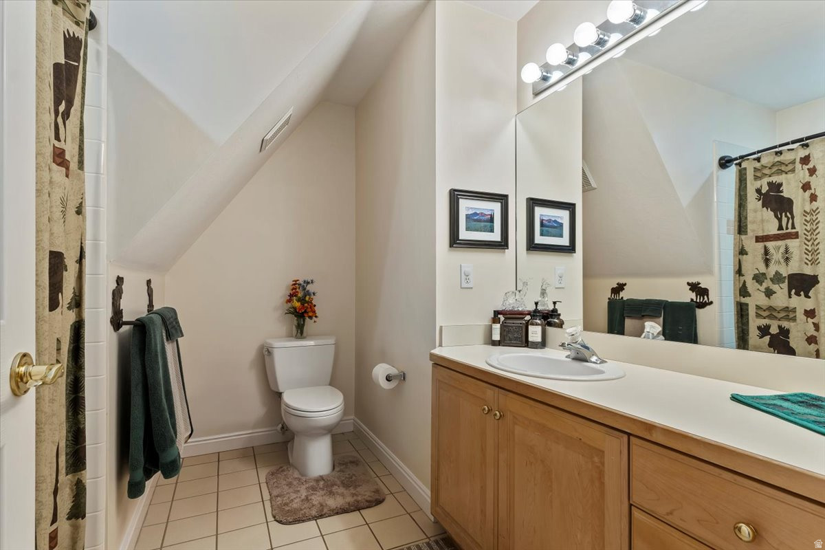 COTTAGES ON THE GREEN - Residential