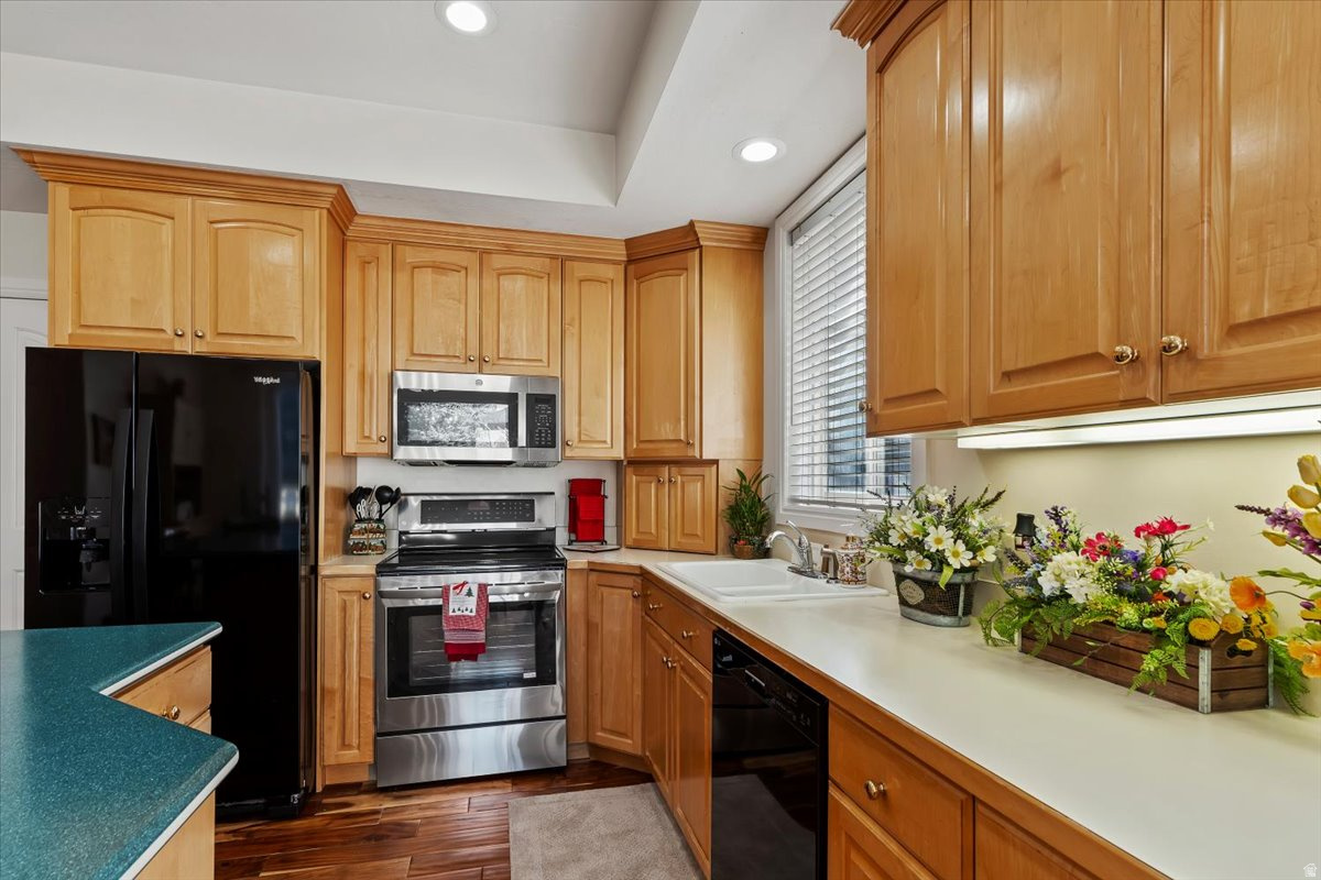 COTTAGES ON THE GREEN - Residential