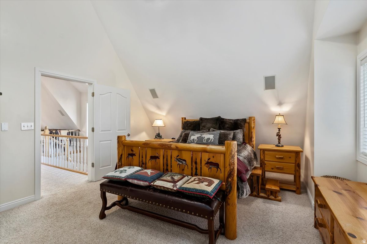 COTTAGES ON THE GREEN - Residential