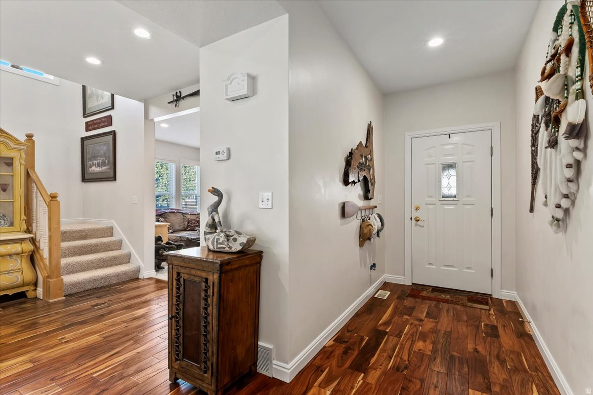 COTTAGES ON THE GREEN - Residential