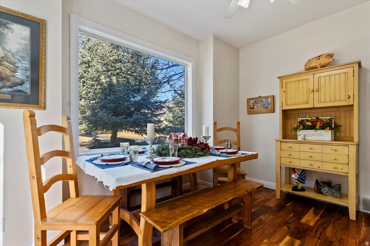 COTTAGES ON THE GREEN - Residential