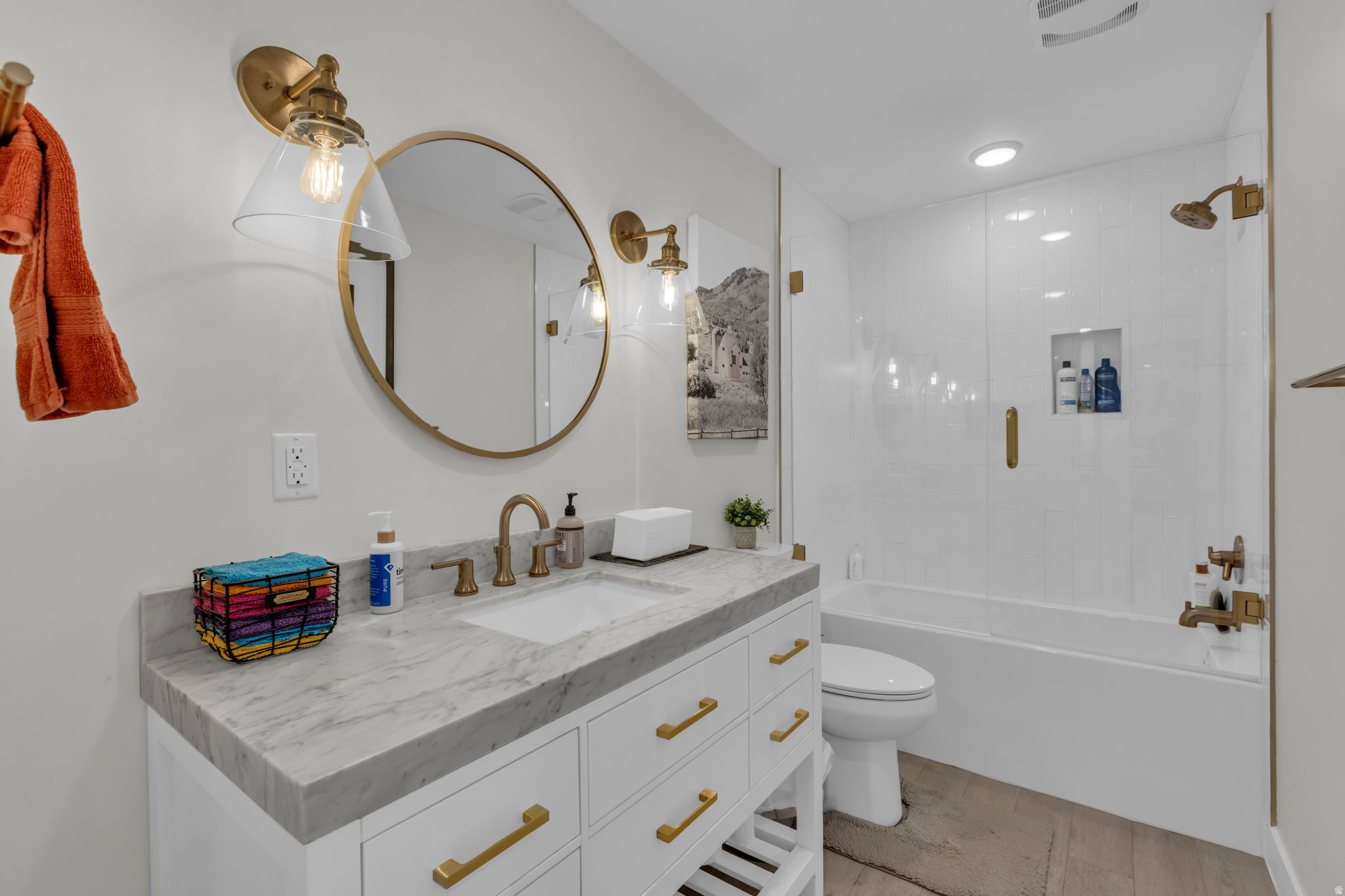 PINEBROOK - Residential