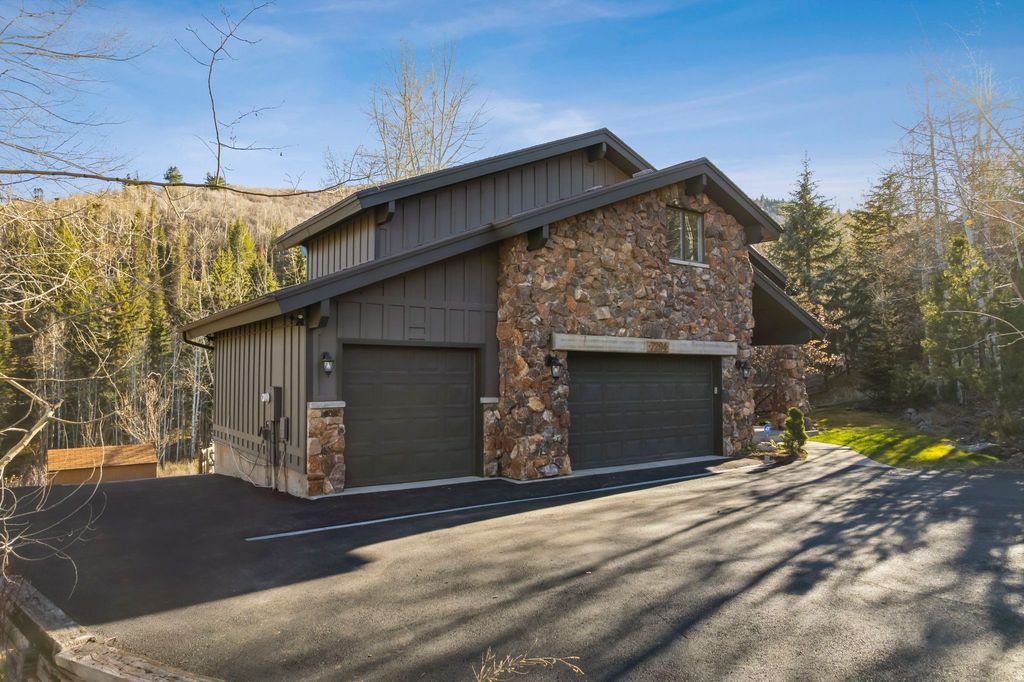 Photo of 7294 N PINEBROOK RD, Park City, UT 84098 (MLS # 2147478)