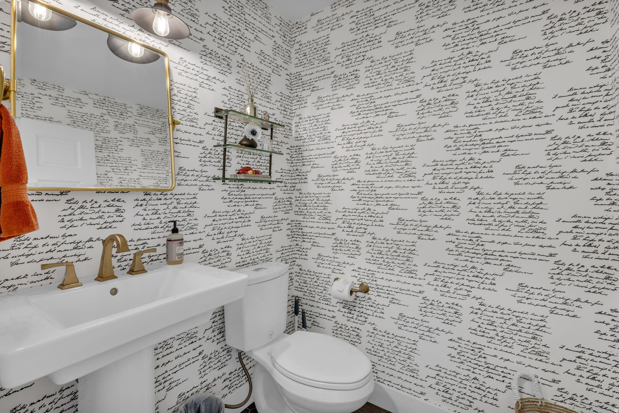 PINEBROOK - Residential