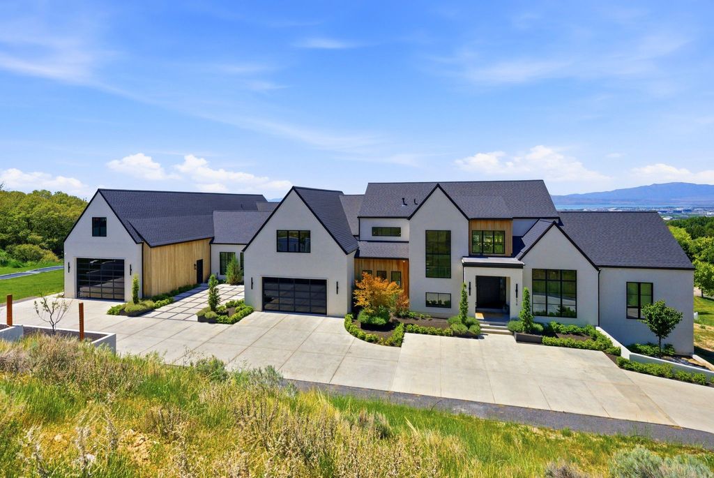 Photo of 578 N 800 E, Lindon, UT 84042 (MLS # 2157884)