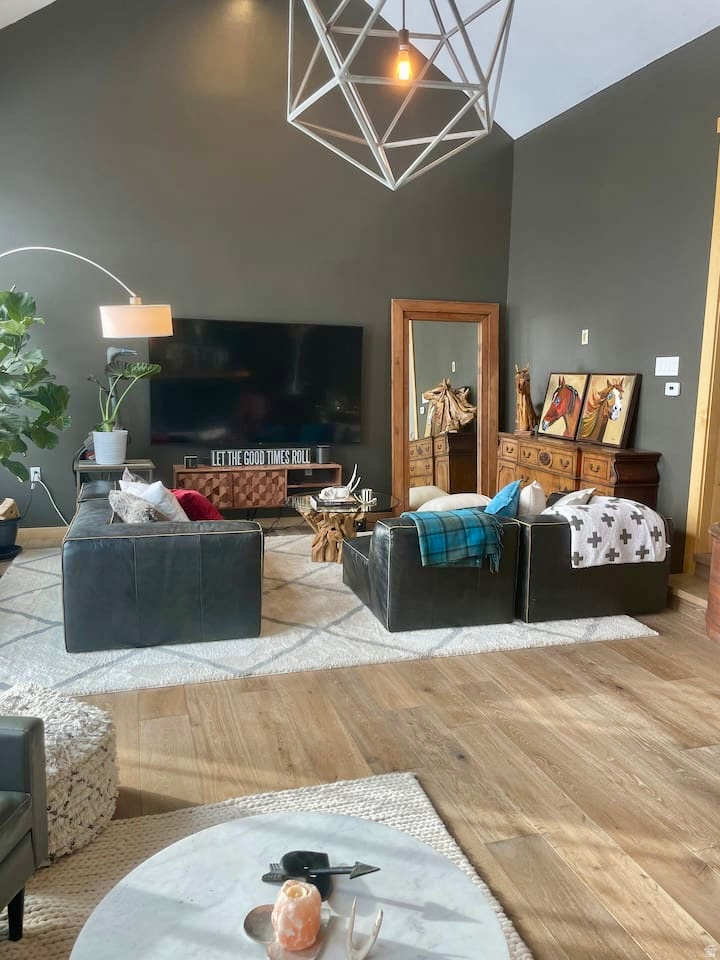 SILVER CREEK ESTATES - Residential