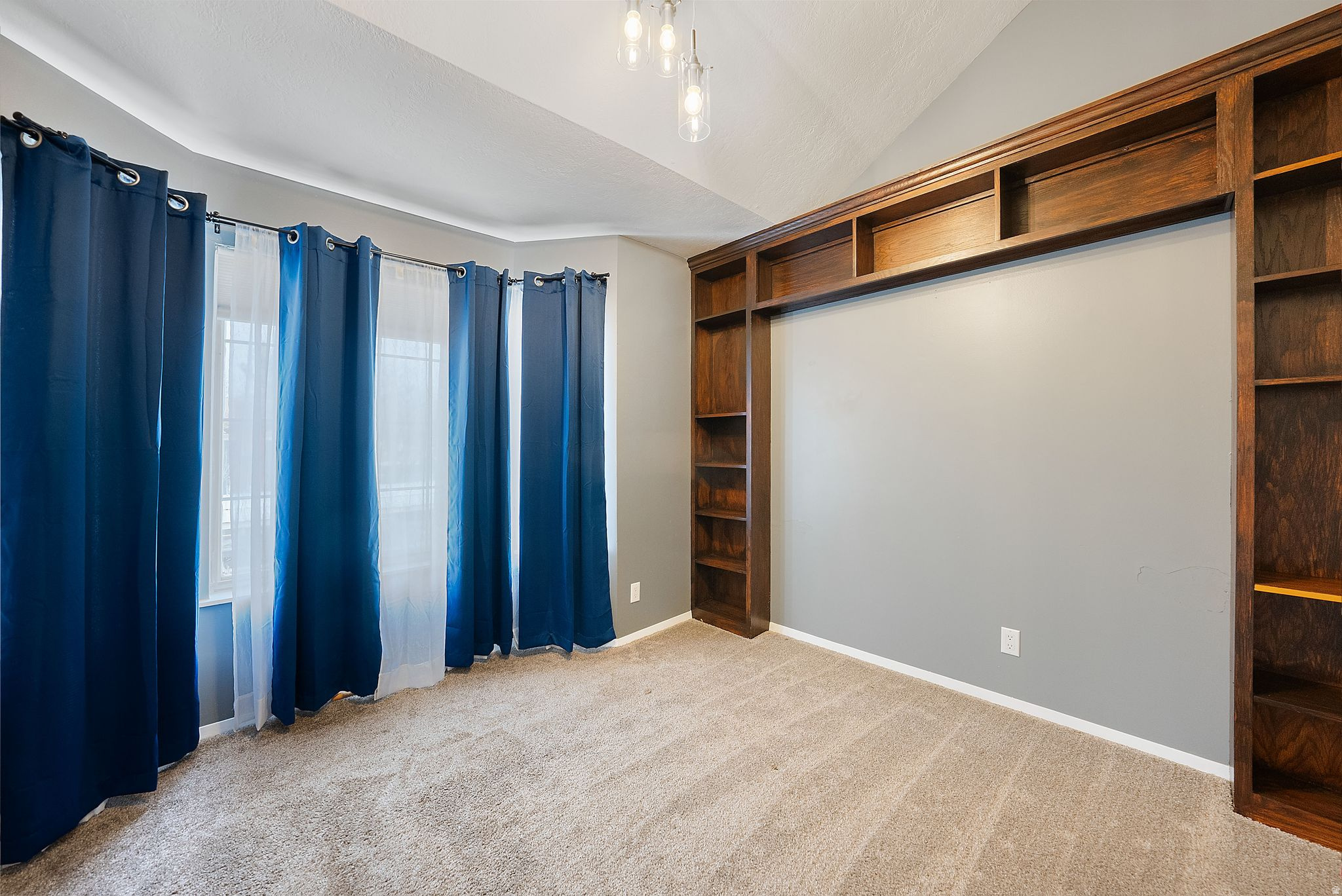 FRANCIS - Residential