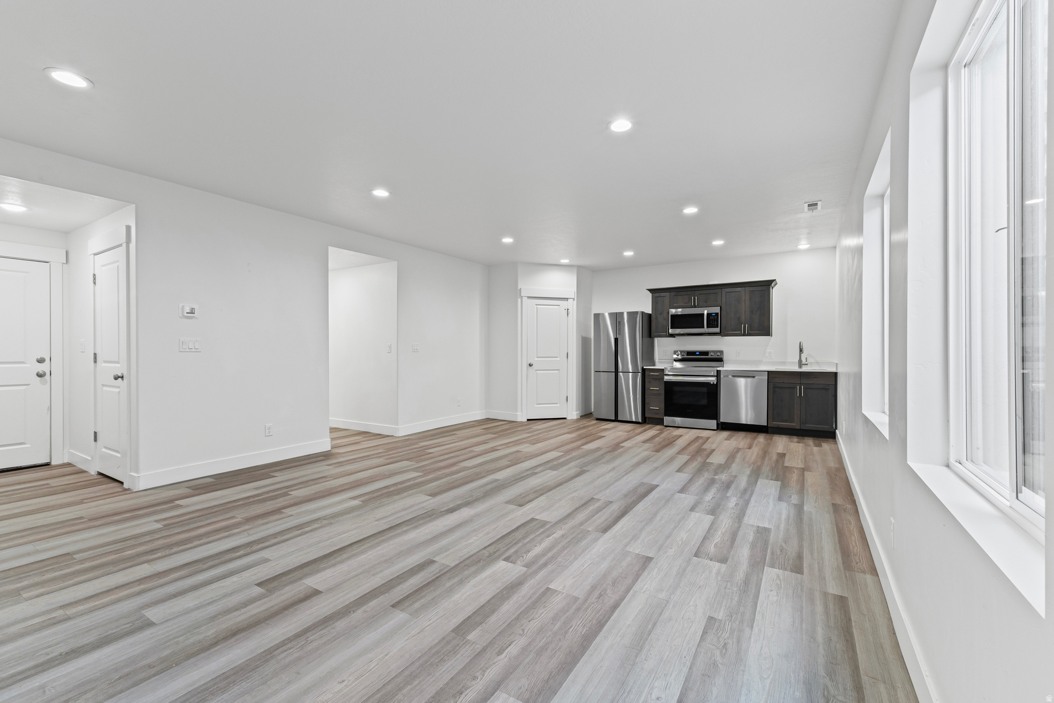 LONE TREE AT CIRCLE FIVE RANCH - Residential Lease