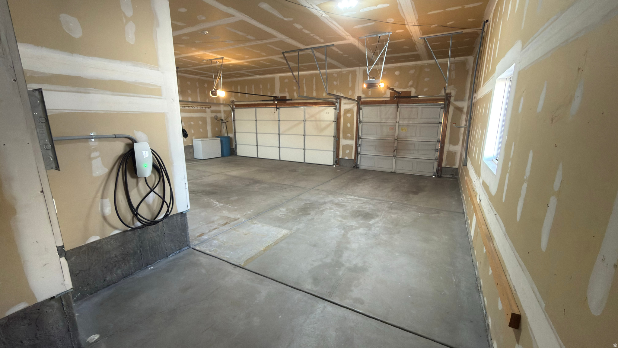 WHISPERWOOD - Residential