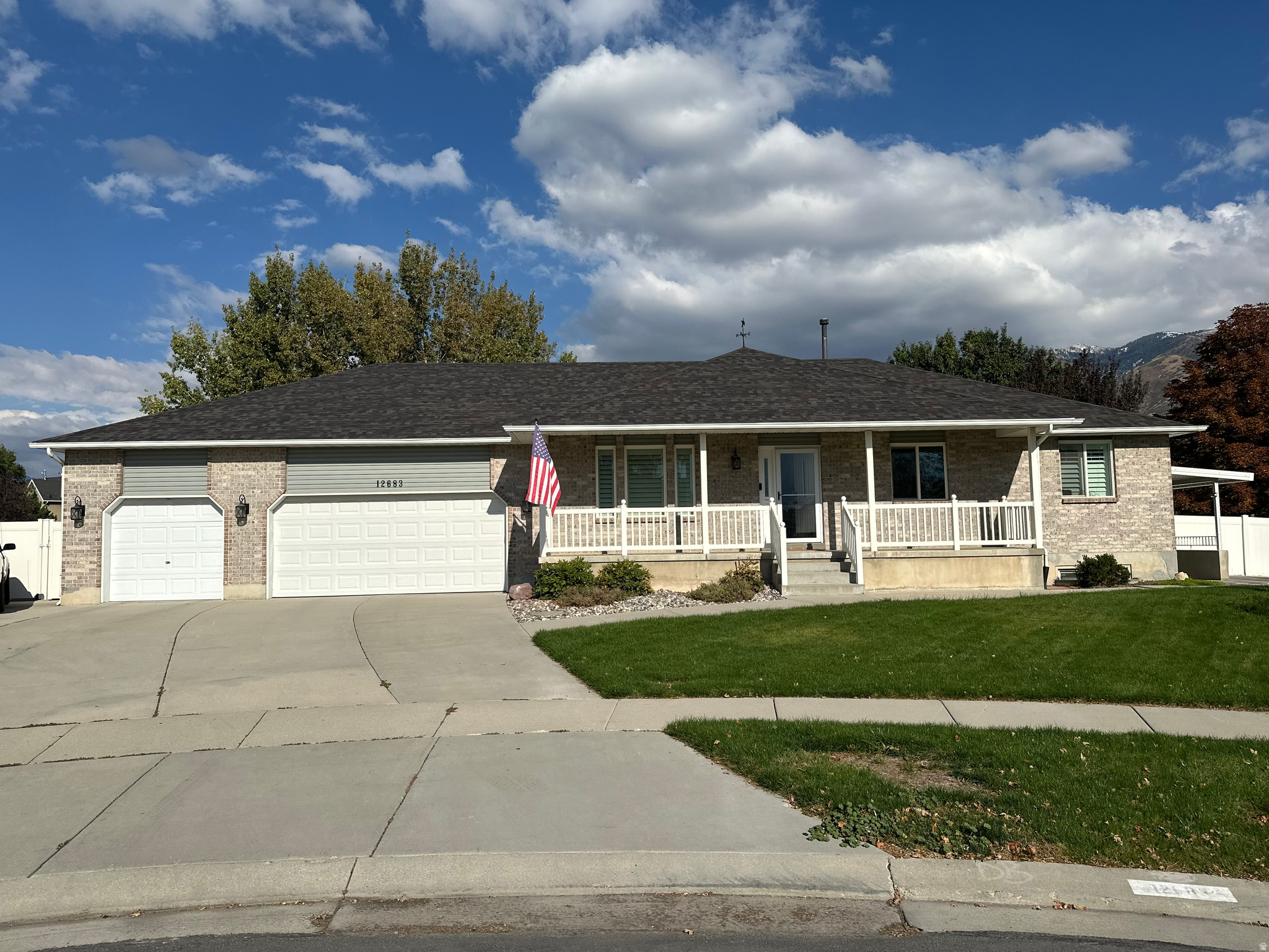 WHISPERWOOD - Residential