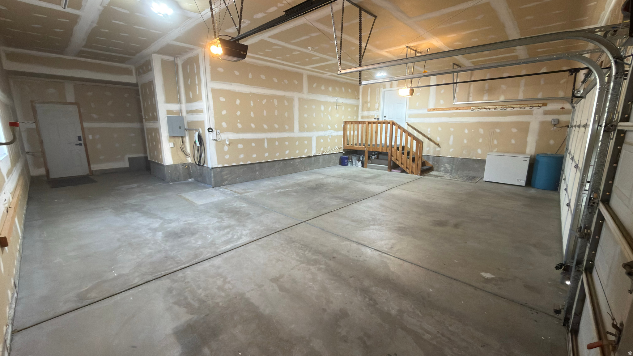 WHISPERWOOD - Residential