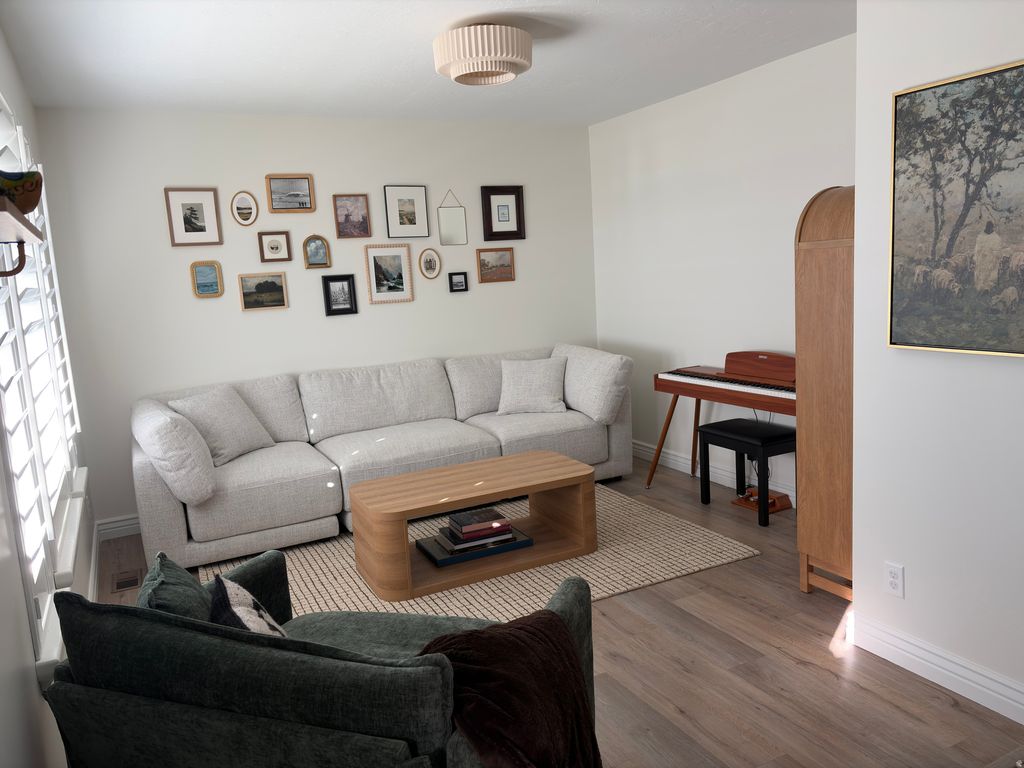 Photo of 12683 S WHISPER CREEK CV, Draper, UT 84020 (MLS # 2131221)