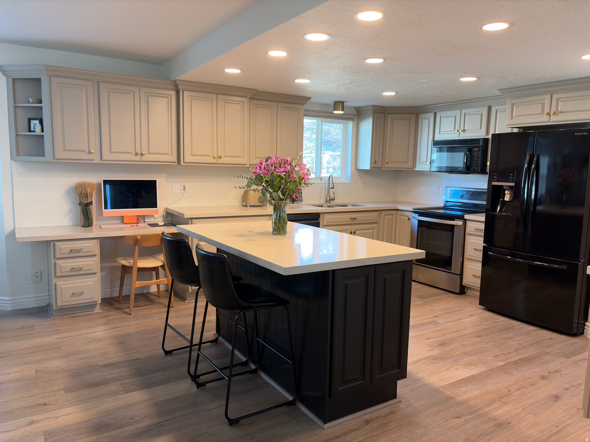 WHISPERWOOD - Residential