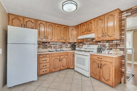 Tiny photo for 42 S 450 E, Clearfield, UT 84015 (MLS # 2147490)