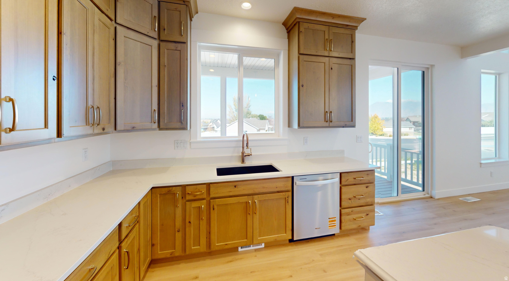 RASPBERRY FIELDS - Residential