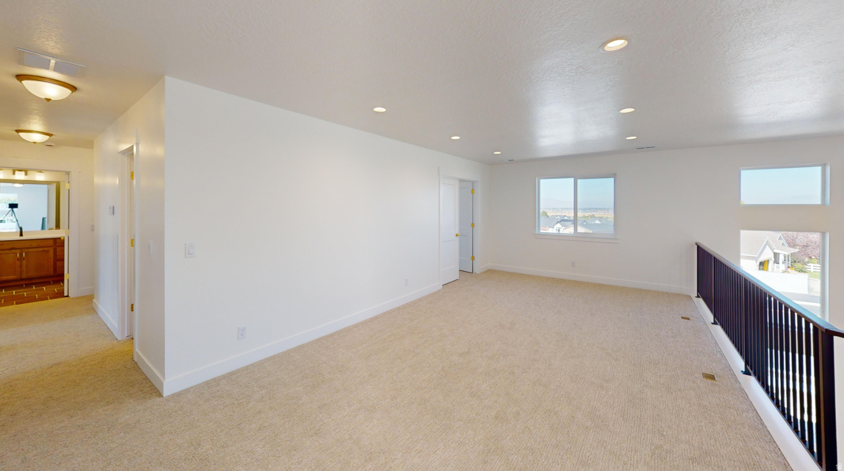 RASPBERRY FIELDS - Residential