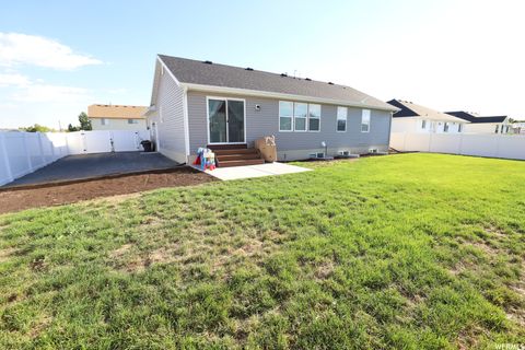 Tiny photo for 410 W 550 S, Tremonton, UT 84337 (MLS # 2140117)