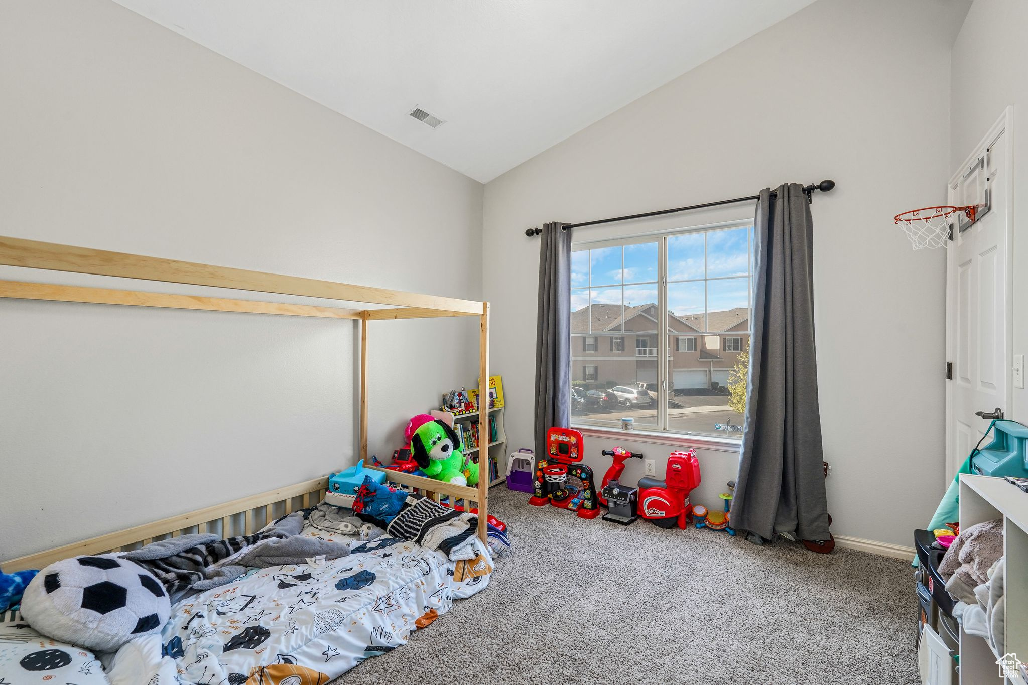 CANYON MEADOW - Residential