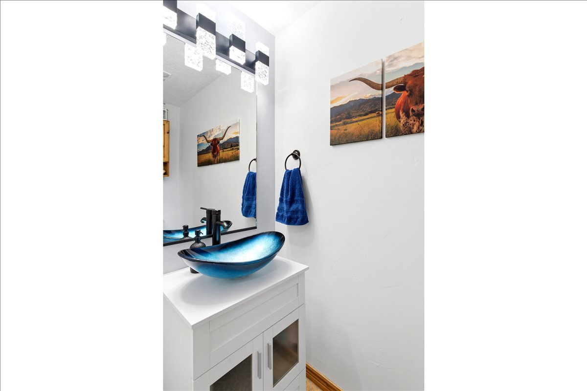 THE CASCADES - Residential