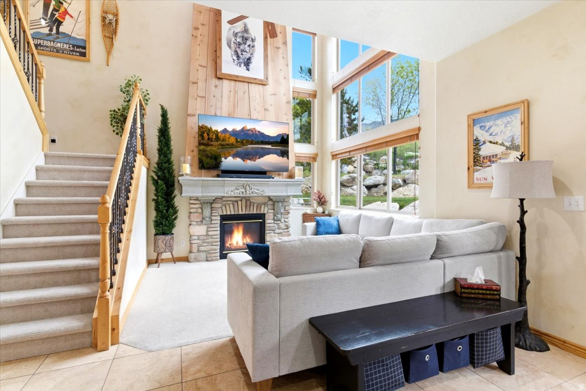 THE CASCADES - Residential