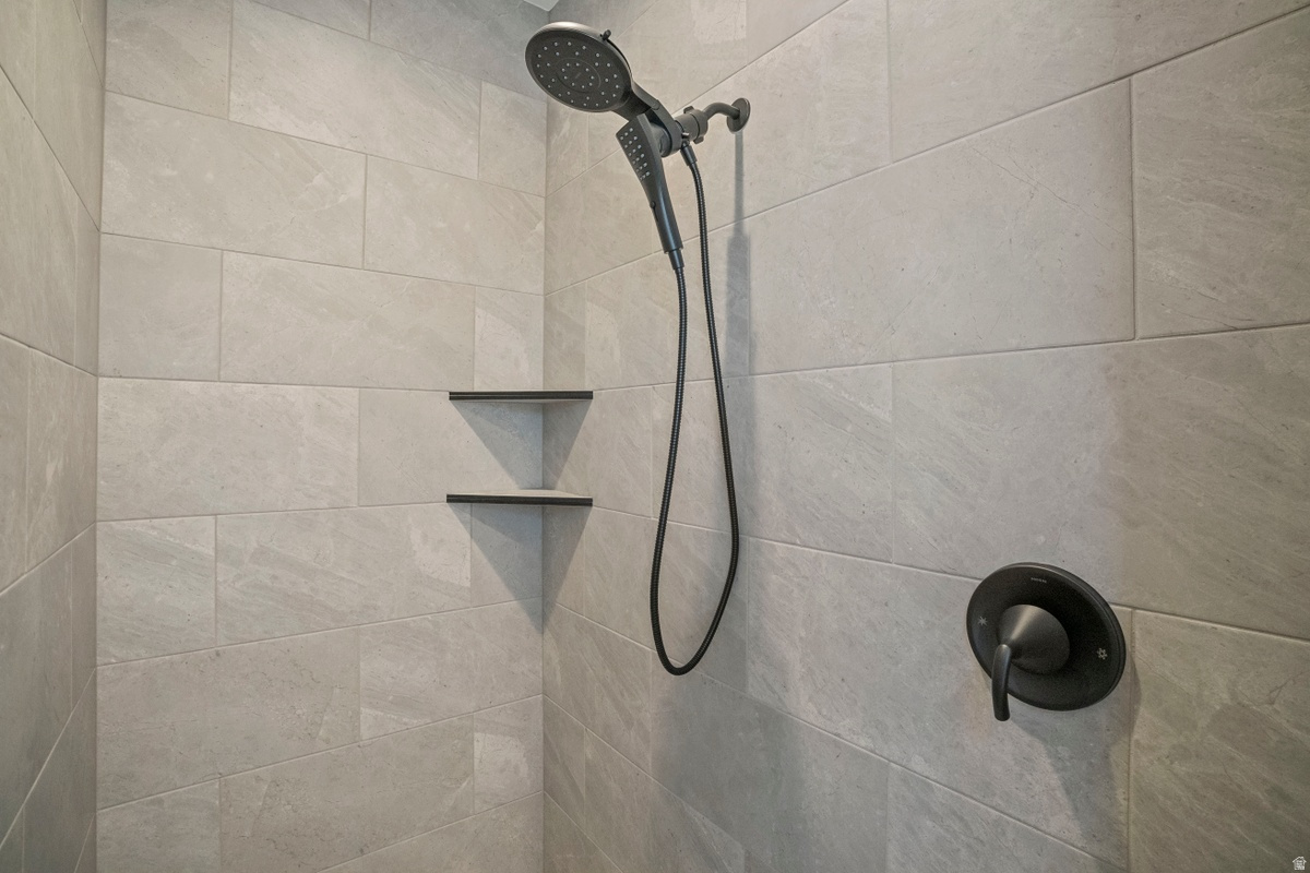 CHERRY WOOD ESTATES SUBDIVISION - Residential