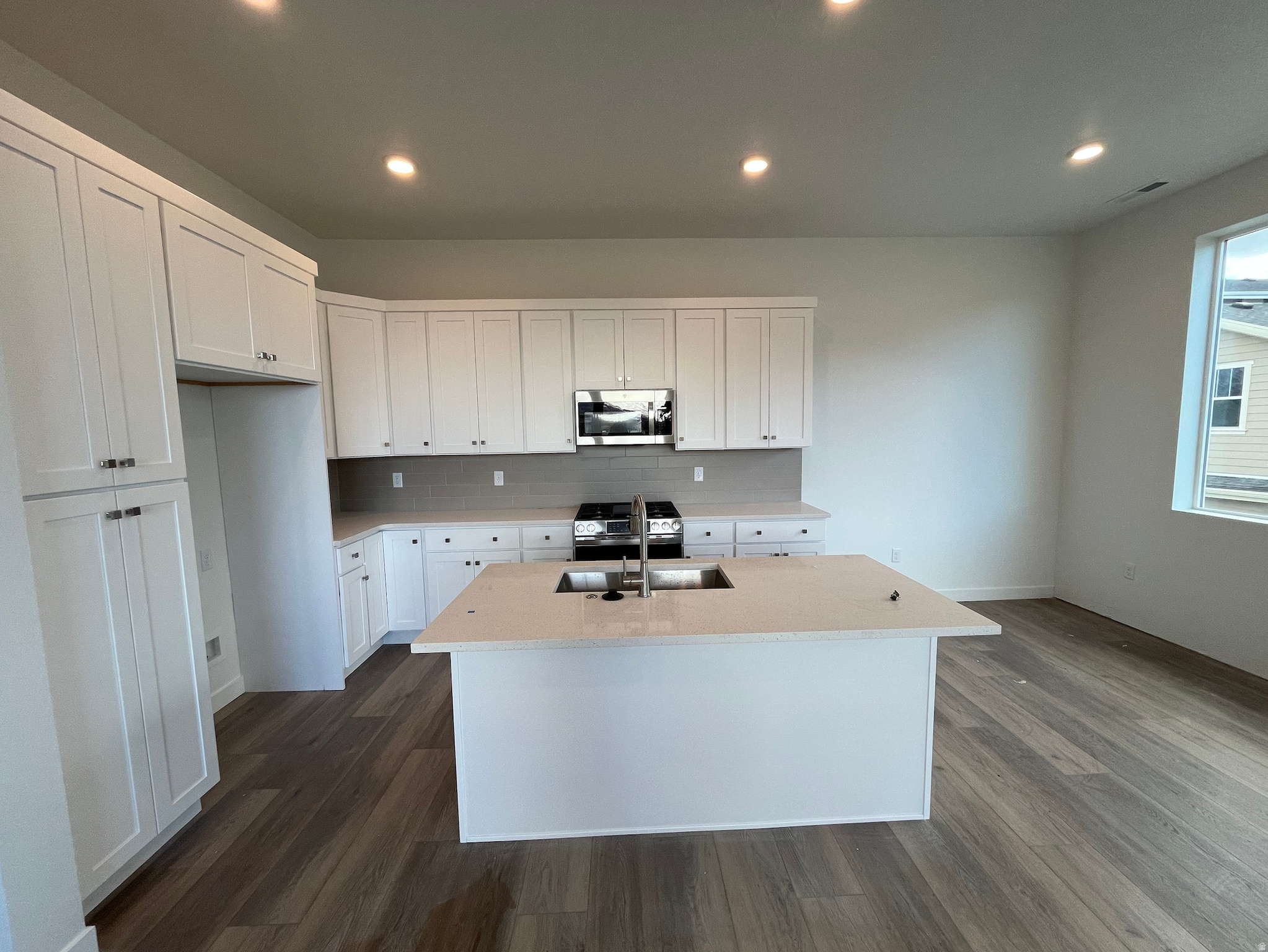 HUNTINGTON RANCH - Residential