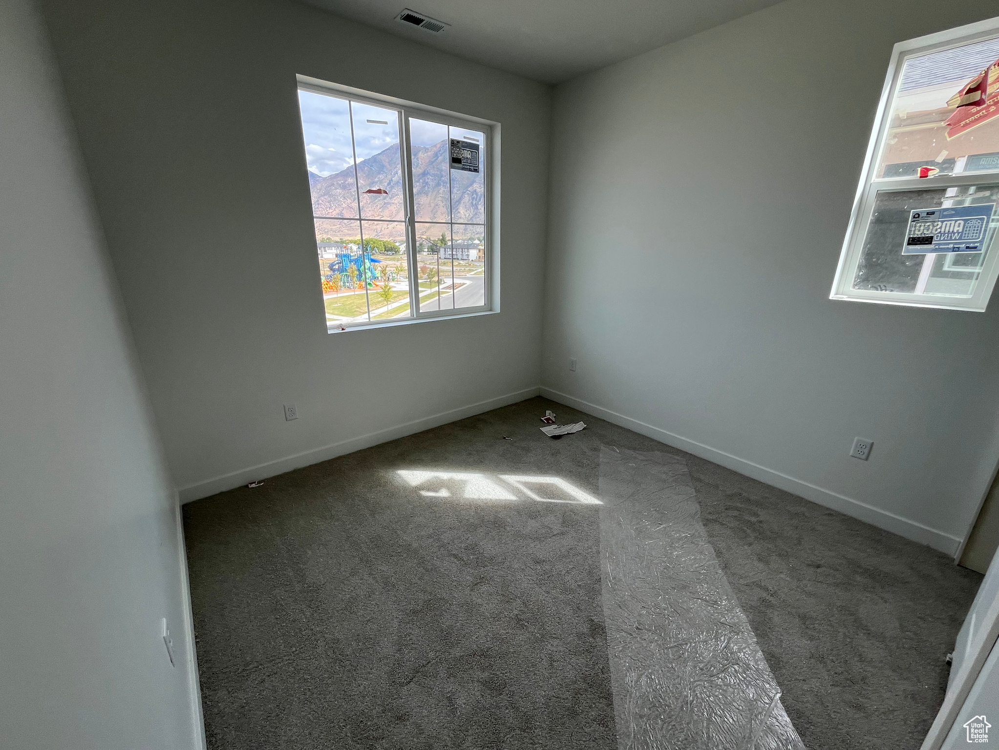 HUNTINGTON RANCH - Residential