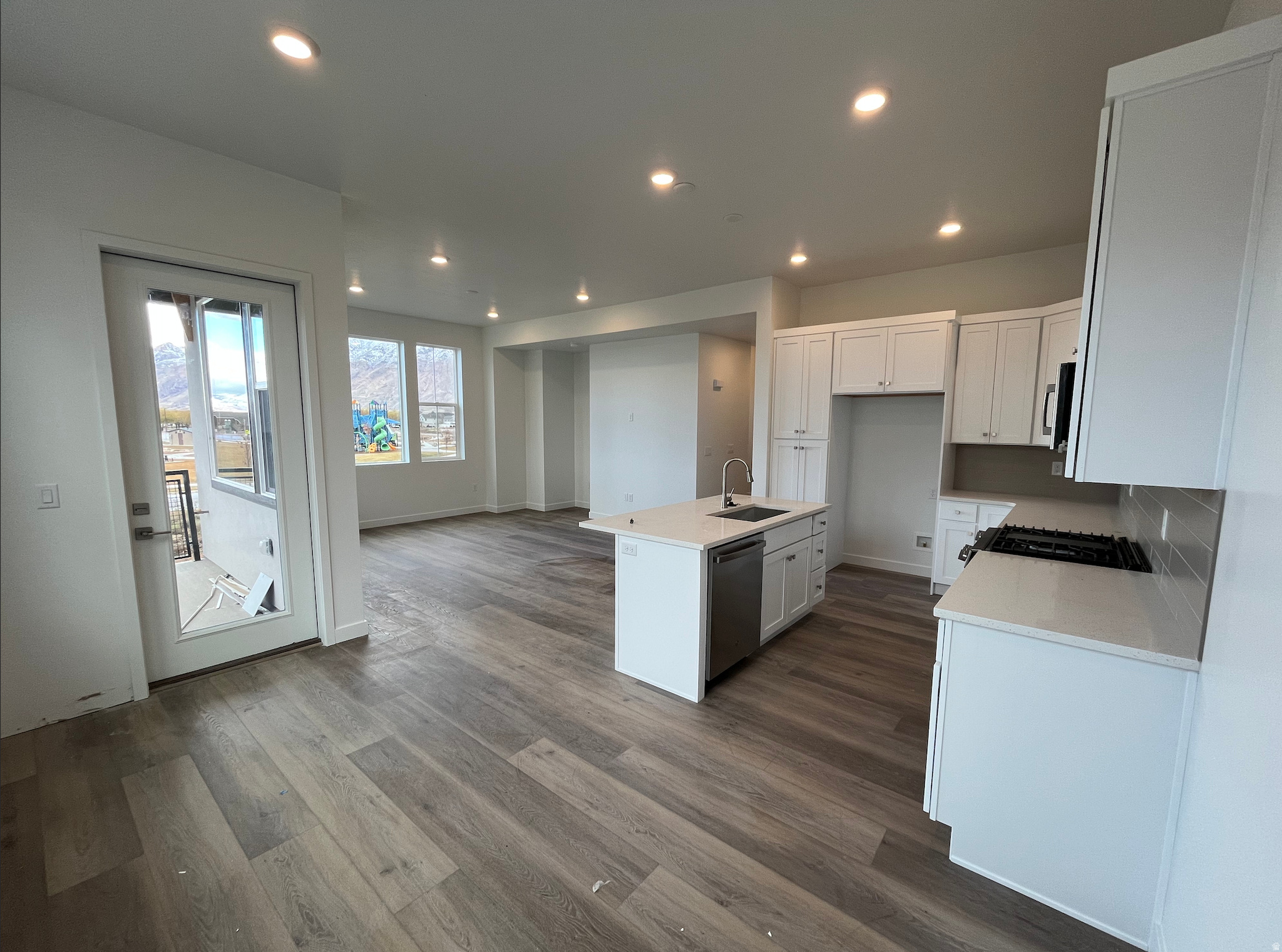 HUNTINGTON RANCH - Residential