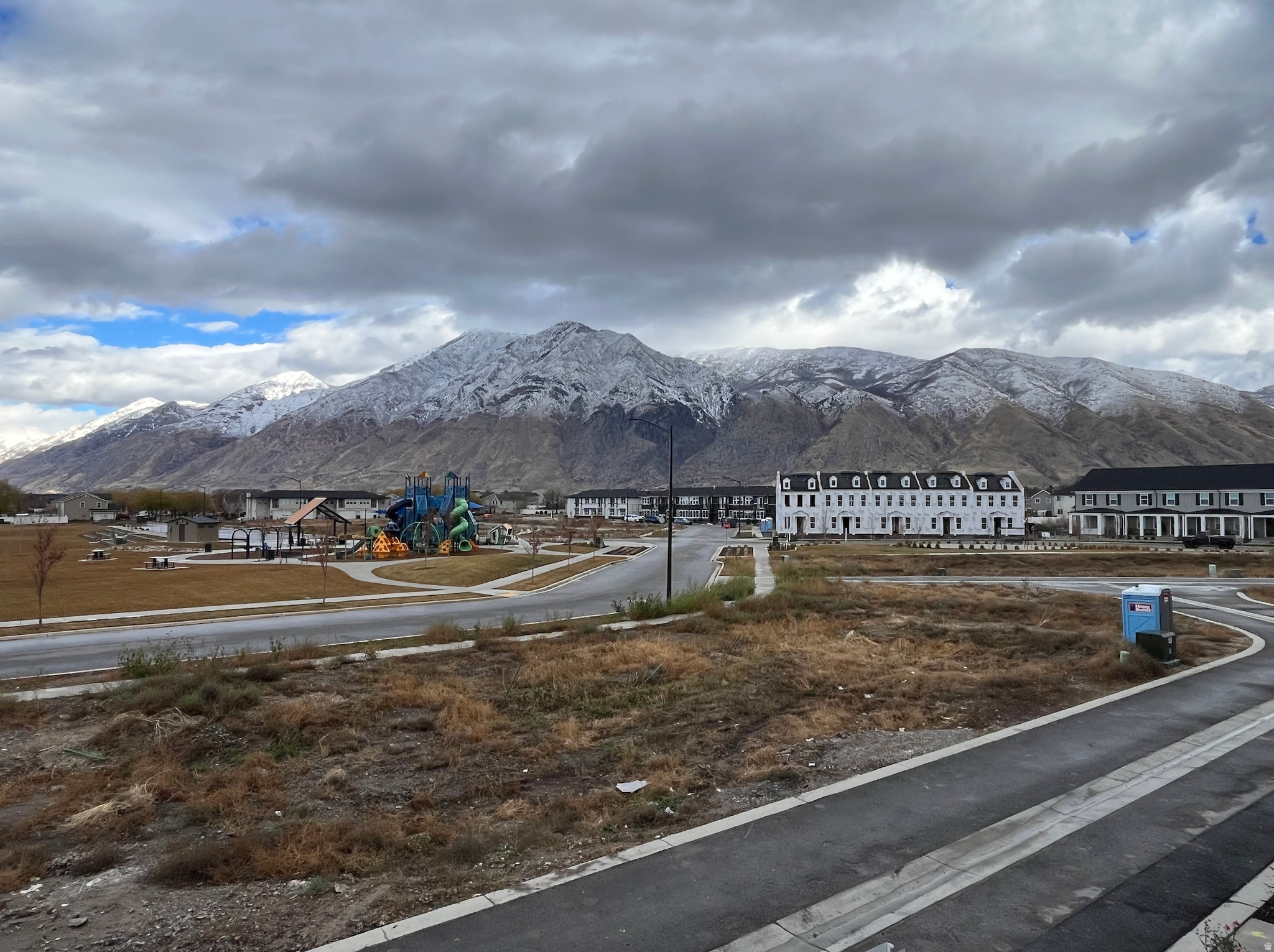 HUNTINGTON RANCH - Residential