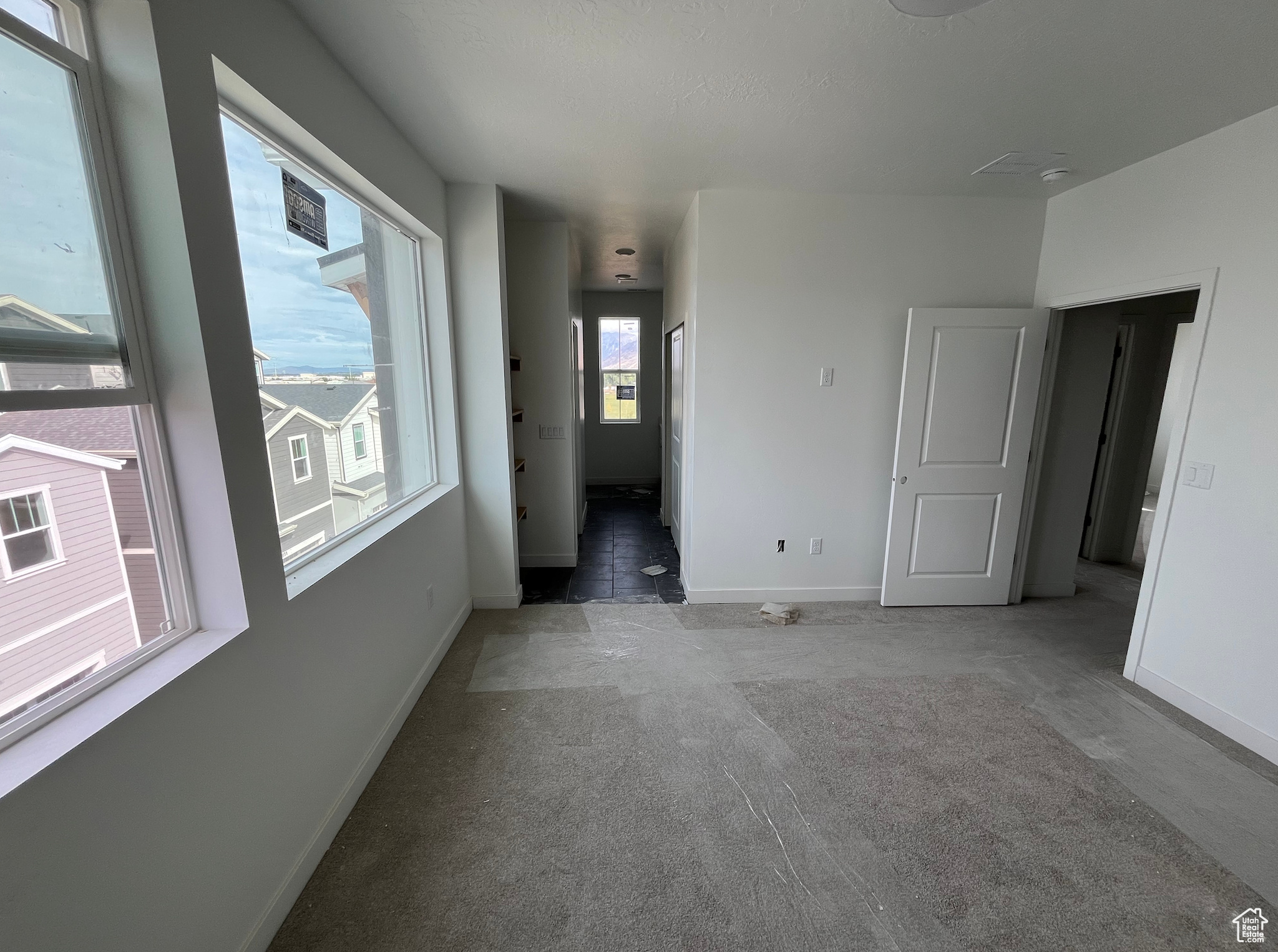 HUNTINGTON RANCH - Residential