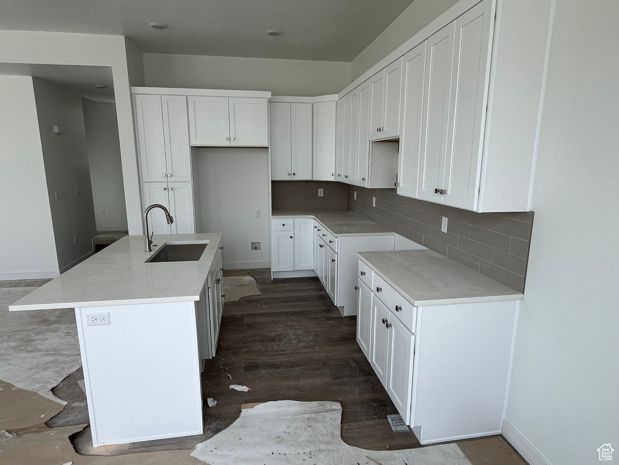 HUNTINGTON RANCH - Residential