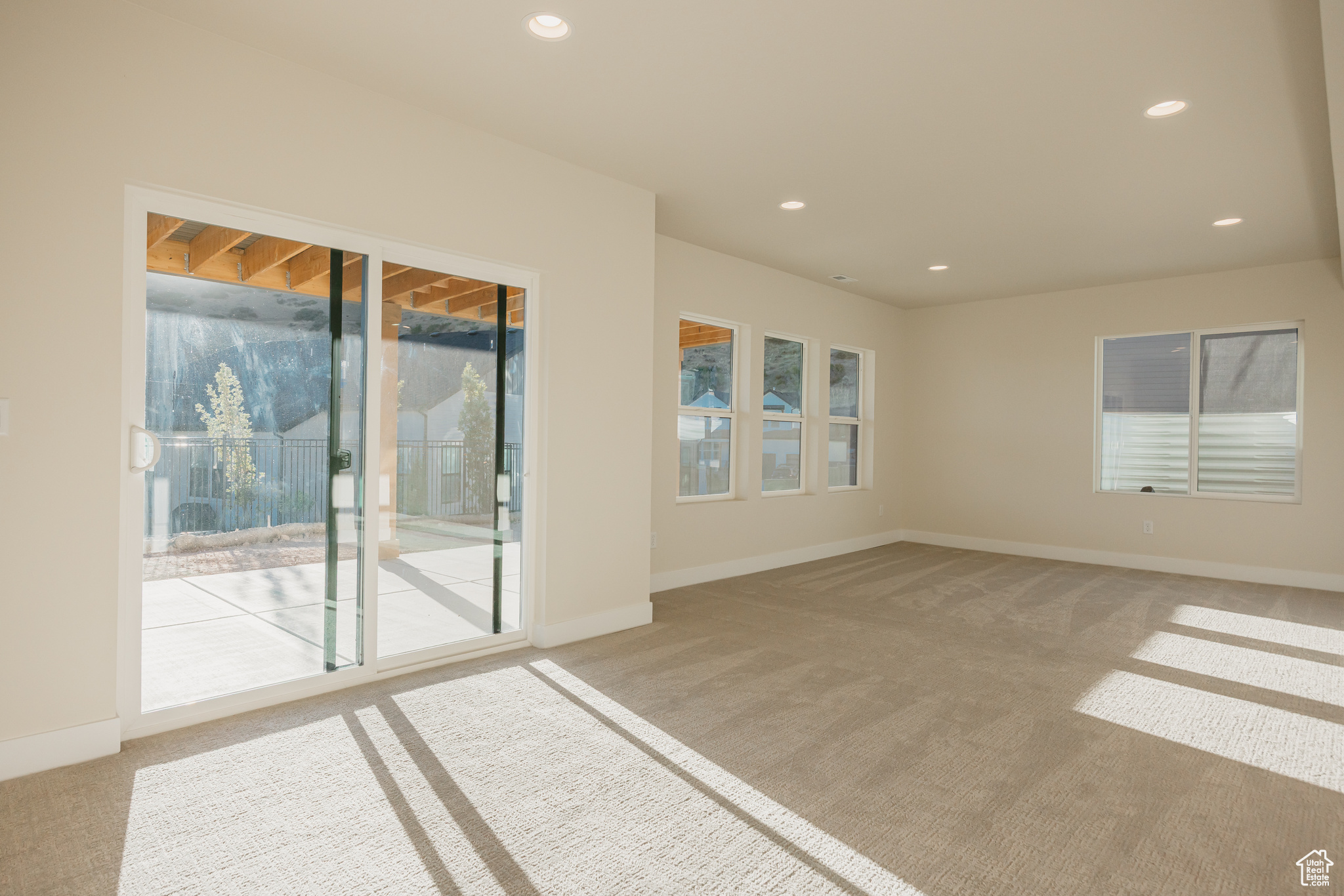 CANYON POINT - Residential