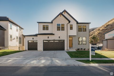Tiny photo for 1689 W CANYON RIM DR N #636, Lehi, UT 84048 (MLS # 2116067)