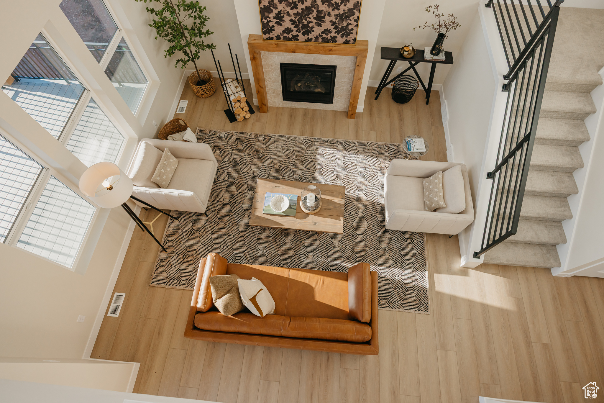 CANYON POINT - Residential