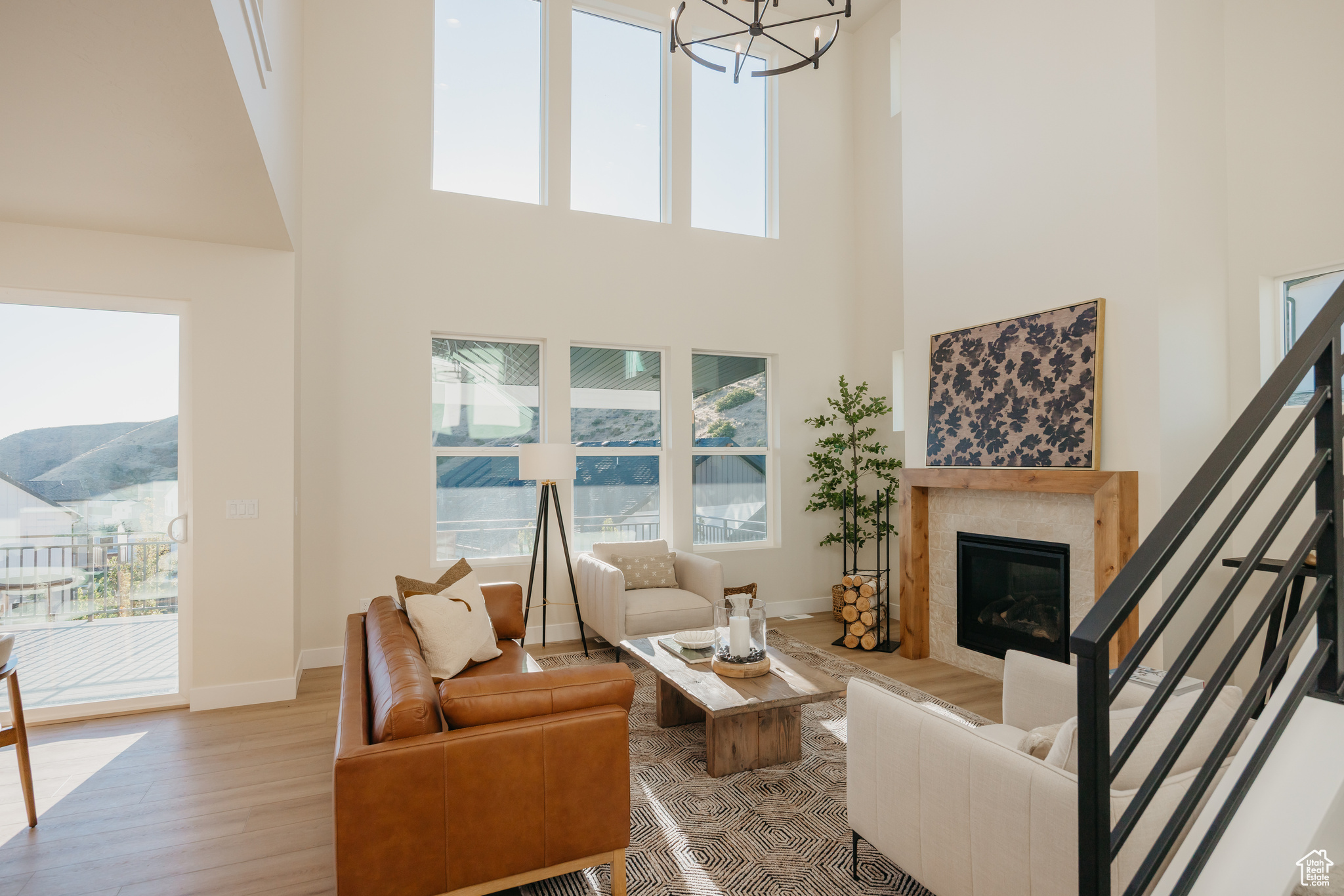 CANYON POINT - Residential