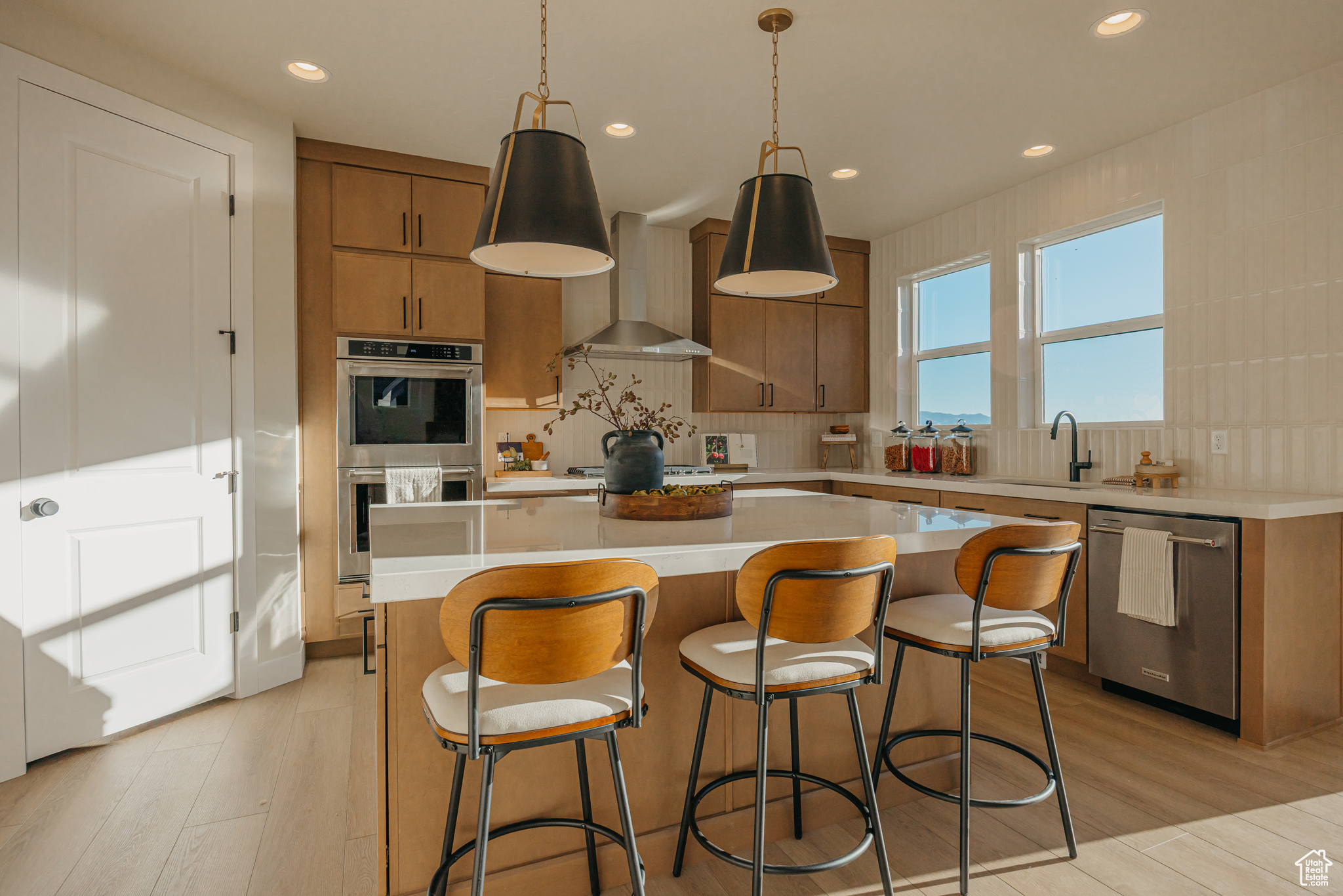 CANYON POINT - Residential