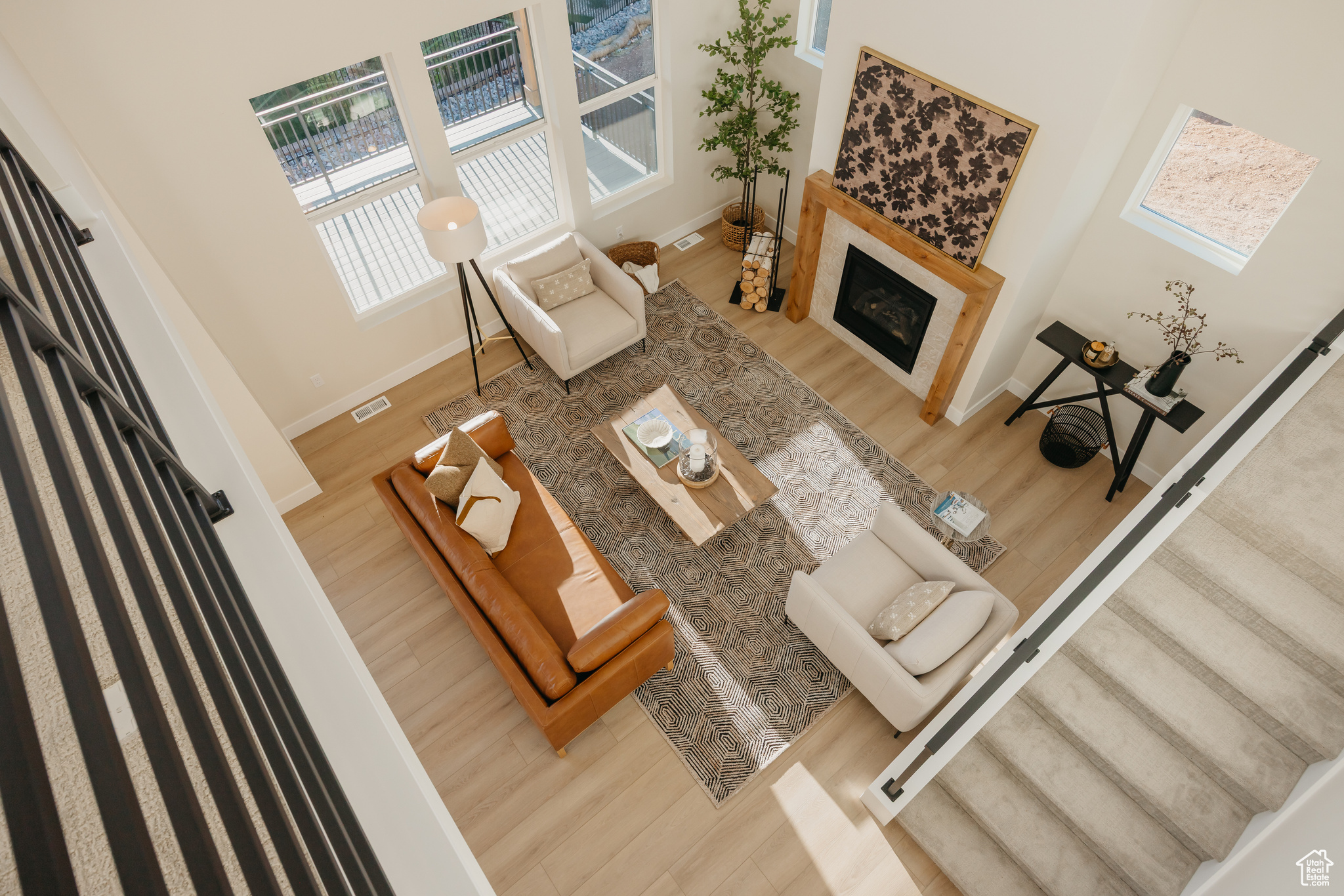 CANYON POINT - Residential